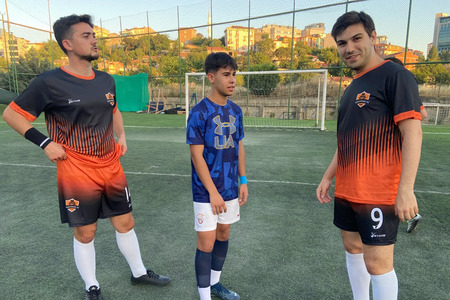 BİRAZ HIRS FC & ATAŞEHİR İDMAN YURDU 