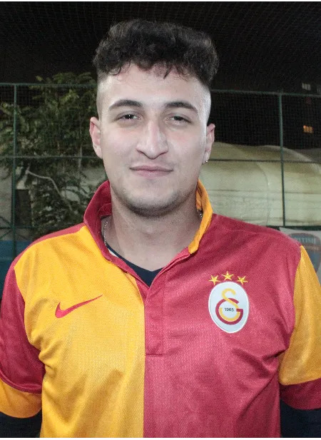 EFE ÖZTÜRK